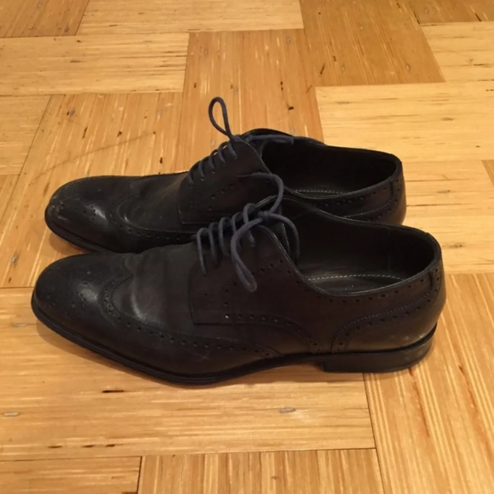 Hugo Boss Men’s Black Leather Oxford Lace Up - 7.5